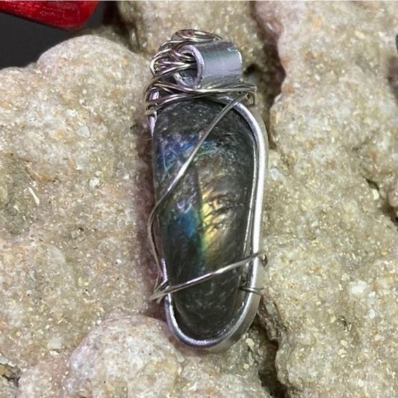 Sterling Silver 925 wire wrapped blue flash labradorite boho necklace - Picture 8 of 11